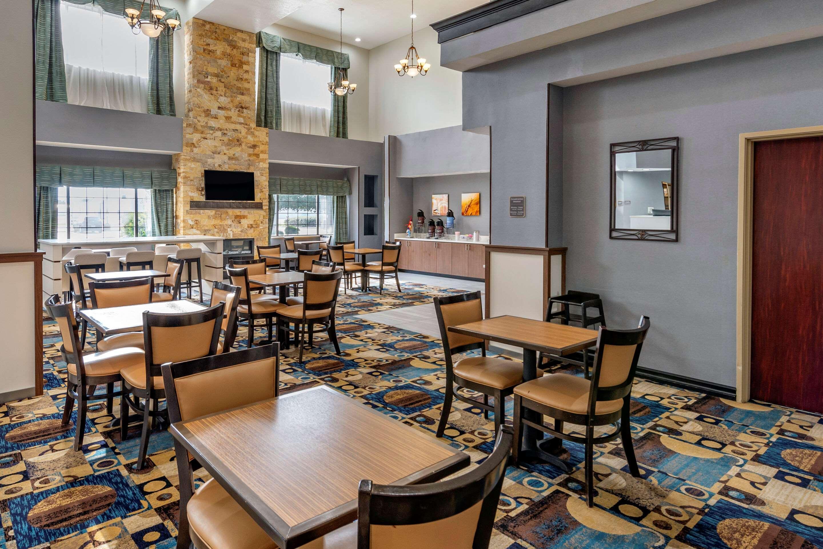 Comfort Suites Clovis Exteriér fotografie